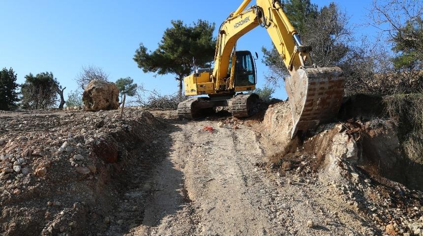 Yılmaz: "İl&ccedil;emiz planlı bir şekilde b&uuml;y&uuml;yor"