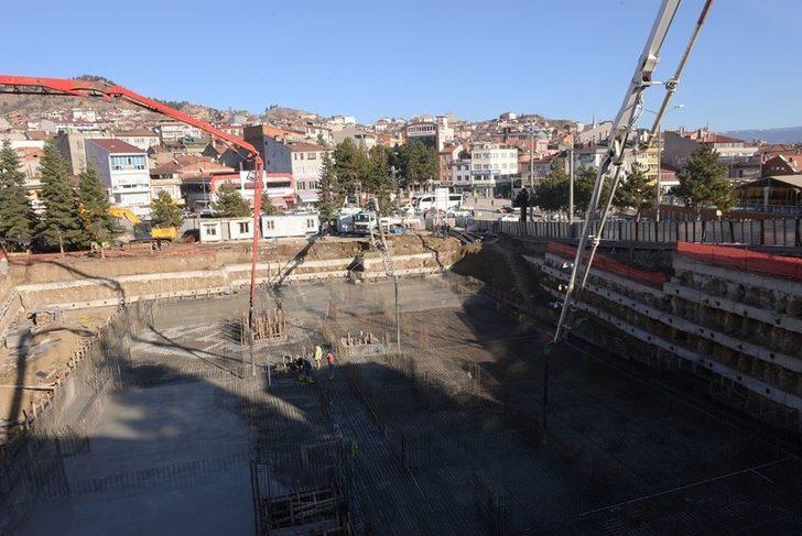 Kaymakam Pişkin, Hükümet Konağı inşaatında incelemelerde bulundu G5