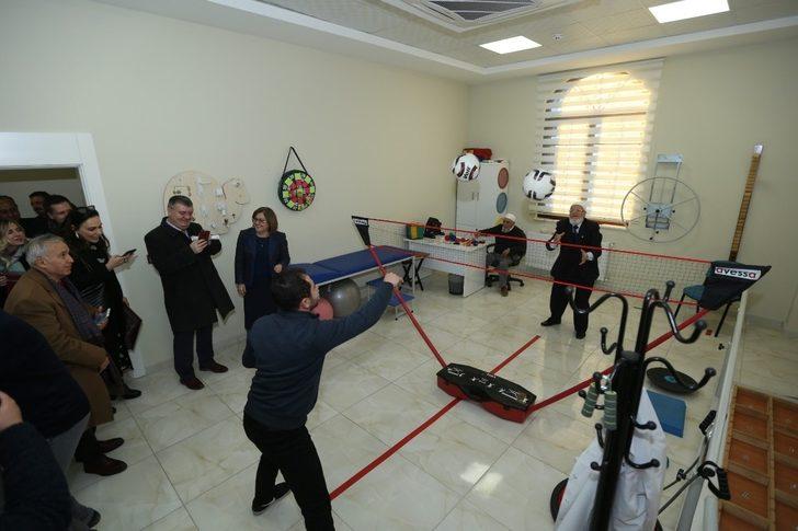 Ünlü gazetecilerden büyükşehir projelerine övgü dolu sözler G1