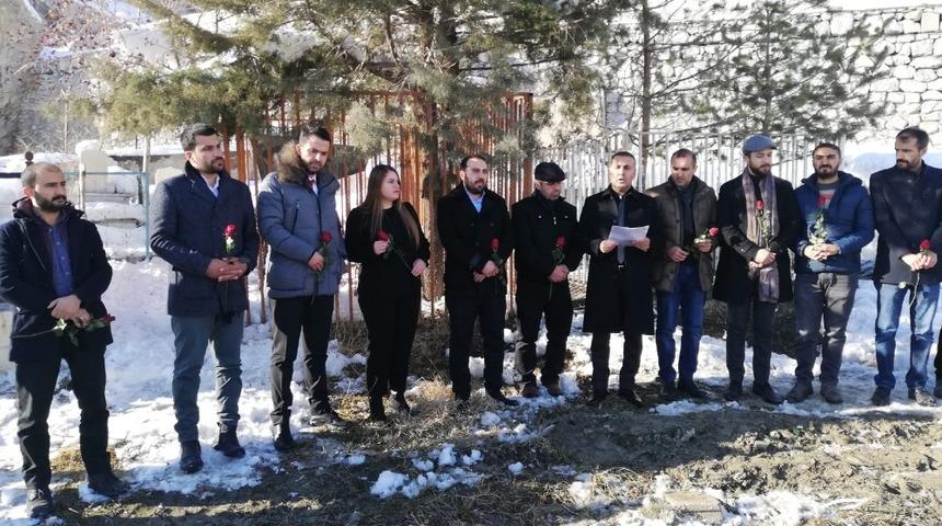 Avukat Cumhur Keskin mezarı başında anıldı