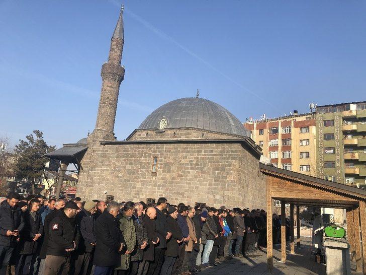 Acar ve Bozkurt ailelerinin acı günü G1