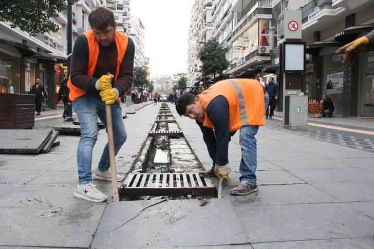 İstiklal Caddesi’ne ilk kazma vuruldu G4