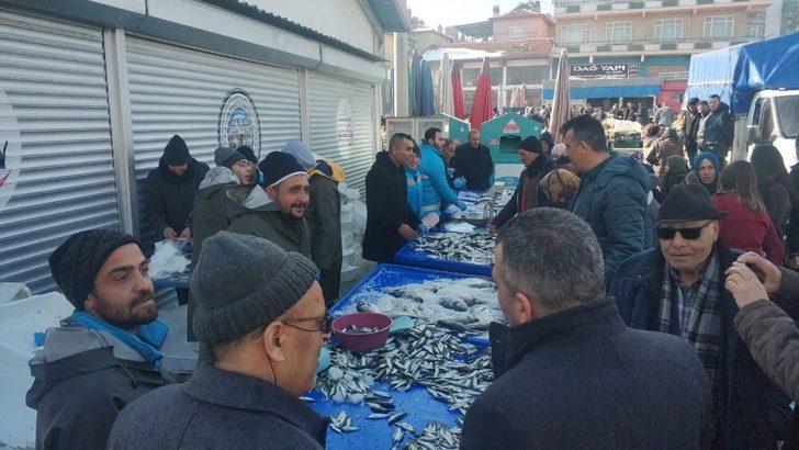 Belediyeden balık tanzim satış noktası G4