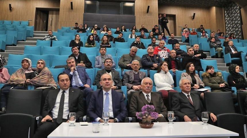 K&uuml;tahya&rsquo;da &rsquo;Bağımlılıkla m&uuml;cadele&rsquo; konferansı