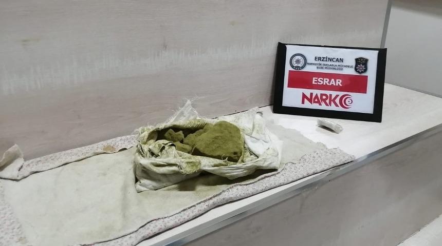 Erzincan&rsquo;da 407 gram esrarla yakalanan 1 kişi tutuklandı