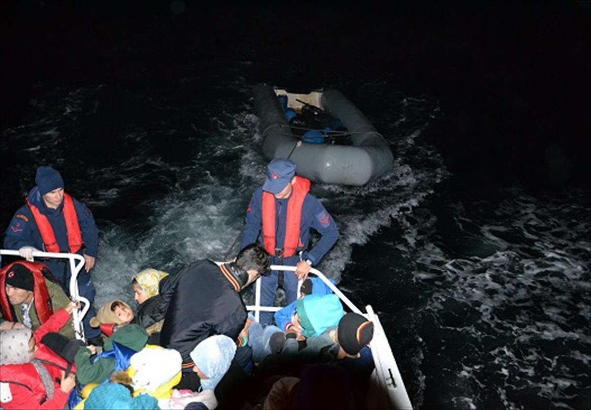 İzmir'de 221 d&uuml;zensiz g&ouml;&ccedil;men yakalandı