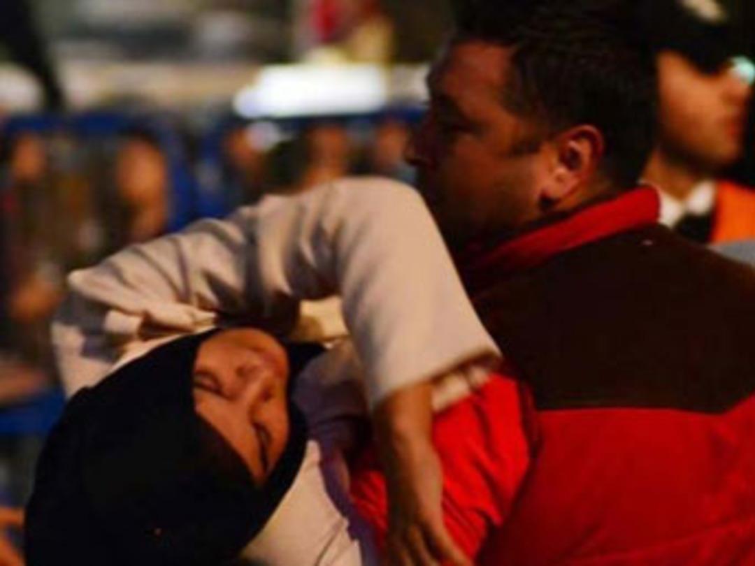 Ahmet Kaya posteri a&ccedil;ıldı ortalık karıştı