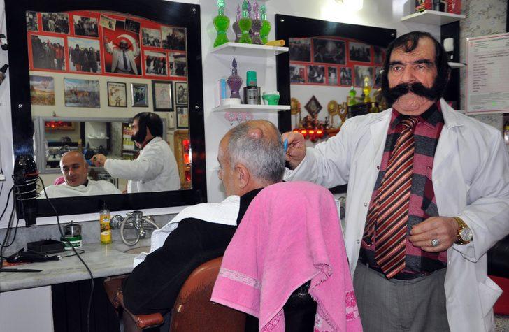 60 yıldır bıyıklarını kesmiyor! G3