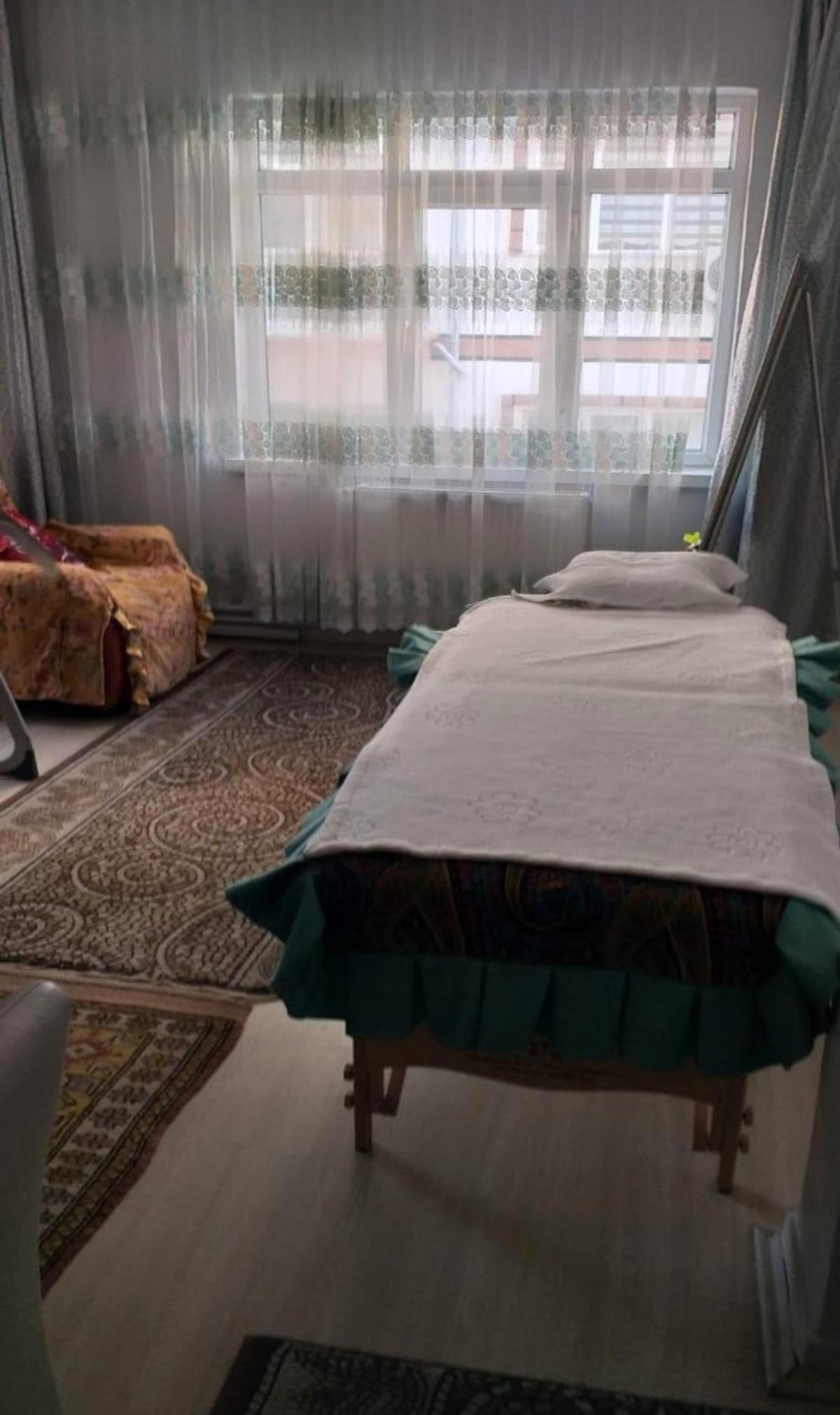 İzinsiz hipnoz tedavisi yapıldığı iddia edilen iş yeri kapatıldı