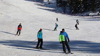 Murat Dağı'ndaki pistler kayak tutkunlarını bekliyor