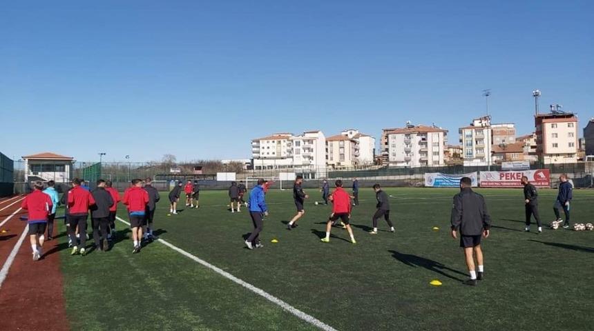 Yeşilyurt Belediyespor 3 puan hedefiyle hazırlıklarını s&uuml;rd&uuml;r&uuml;yor