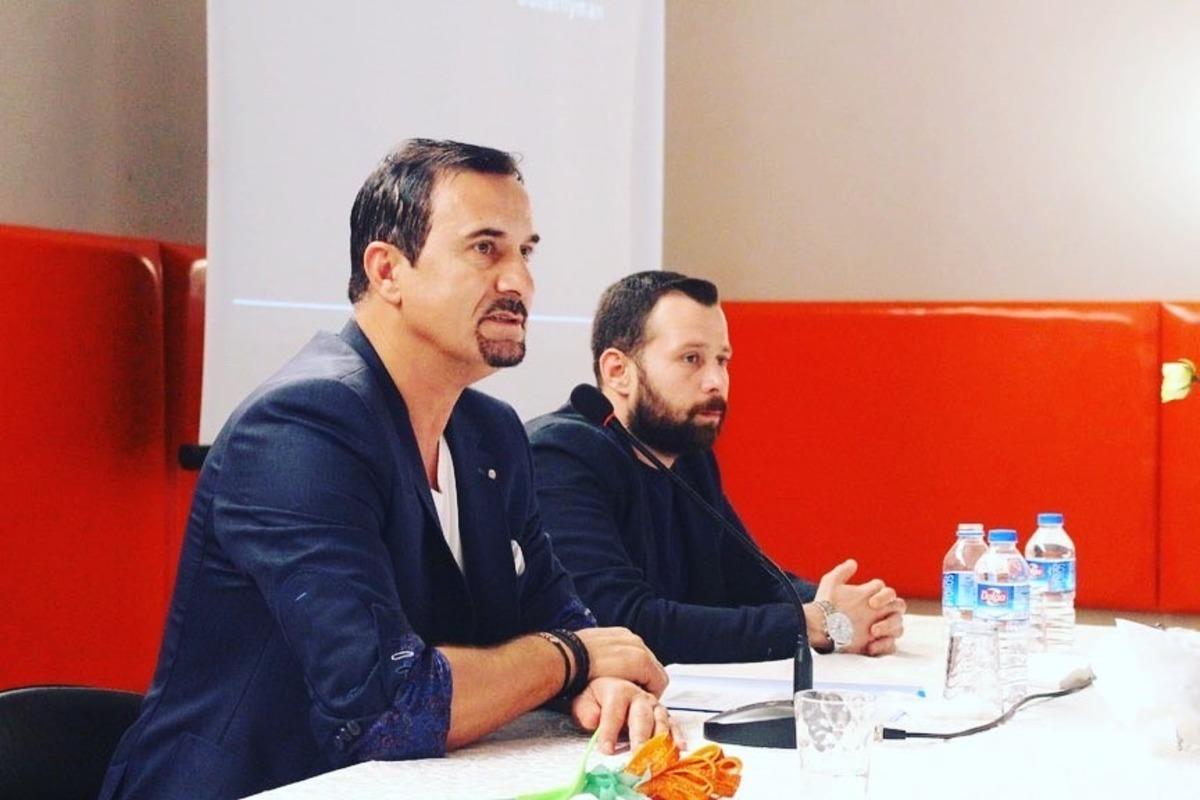 Erg&uuml;n Penbe &ouml;ğrencilerle buluştu