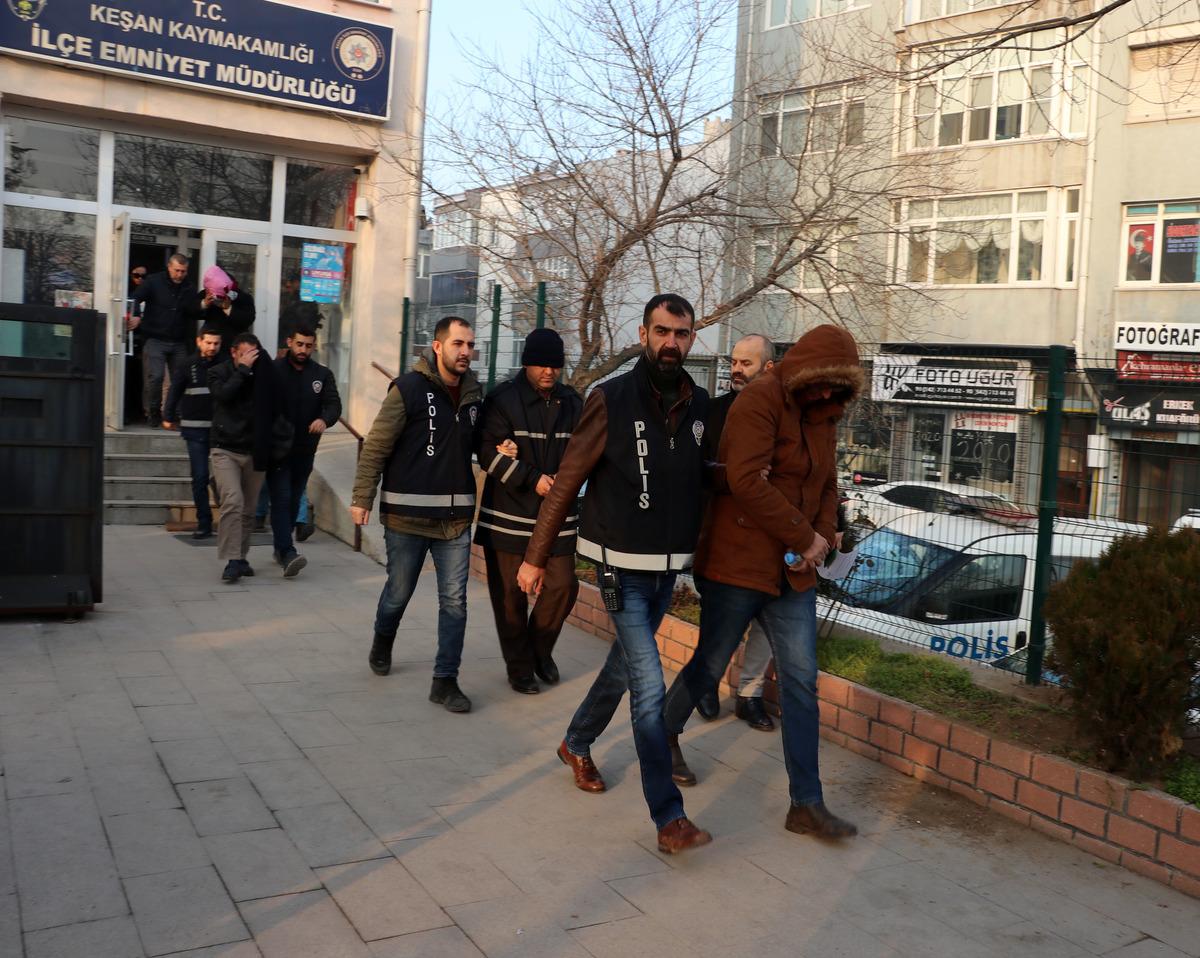 Edirne'de fuhuş operasyonu! Kadınlar kurtarıldı