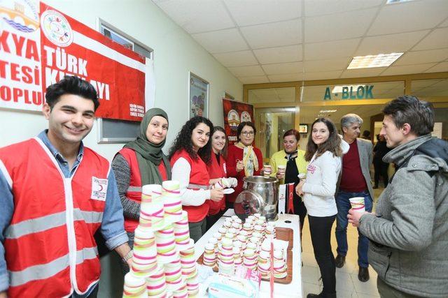 Trakya Üniversitesinden final haftası boyunca öğrencilere çorba ikramı