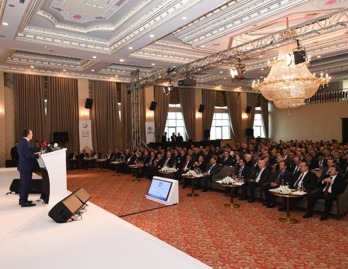 Vali Şent&uuml;rk G&ouml;&ccedil;, G&uuml;venlik ve Sosyal Uyum B&ouml;lgesel &Uuml;st D&uuml;zey &Ccedil;alıştayı&rsquo;na katıldı