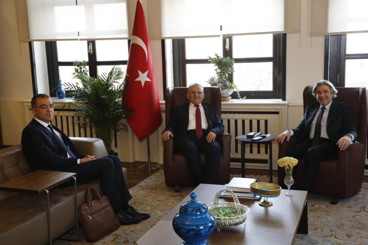 Başkan B&uuml;y&uuml;kkılı&ccedil;&rsquo;tan &ouml;nemli temaslar