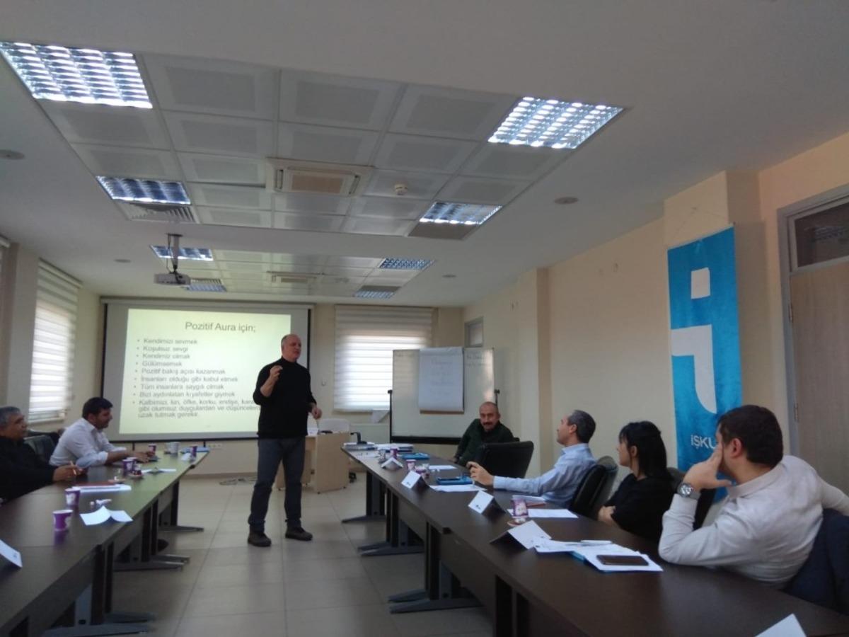 &Ccedil;alışma ve İş Kurumu y&ouml;neticilerine &lsquo;liderlik&rsquo; eğitimi verildi