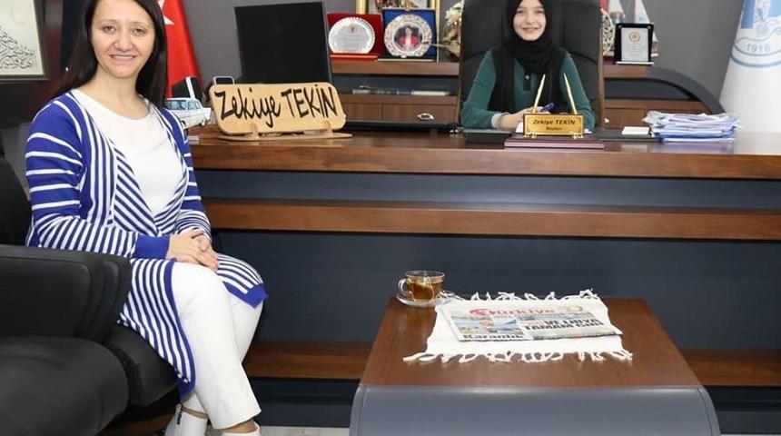 Bir g&uuml;nl&uuml;ğ&uuml;ne temsili belediye başkanı oldu