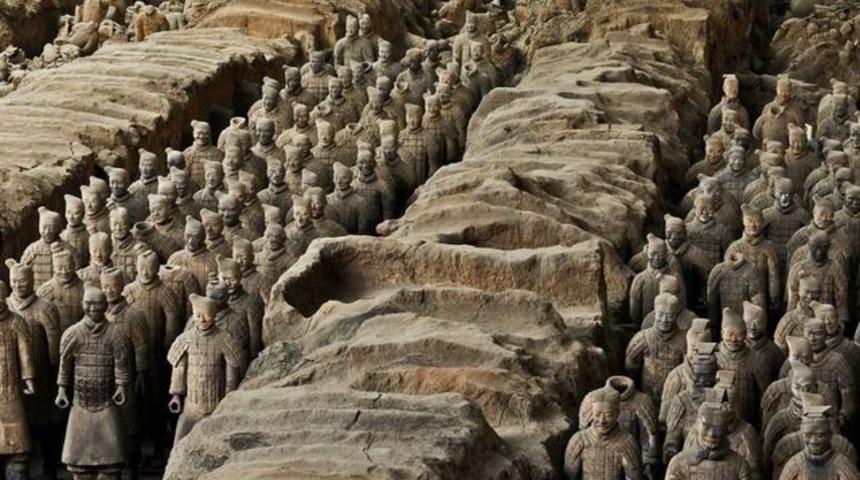 Çin'in kilden asker ordusuna 220 tane daha eklendi