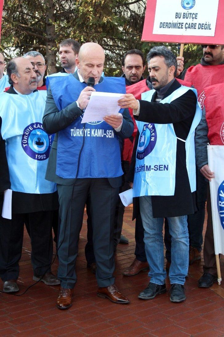 Yalovalı memurlar bordrolarını yaktı G4