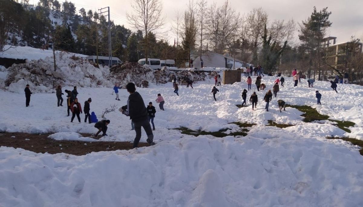 &Ccedil;ocukların kar keyfi