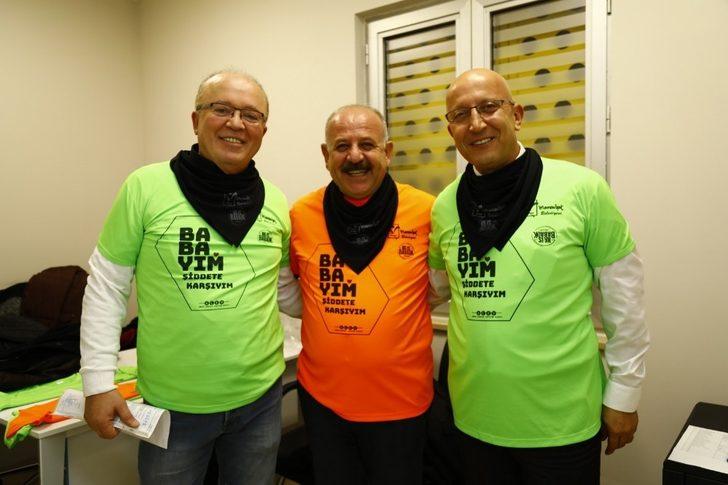 Babalar, “Babayım Şiddete Karşıyım” tişörtleri giydi G3