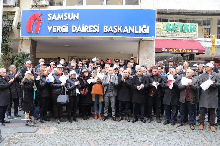 Memurlar bordro yakıp ısındı G3