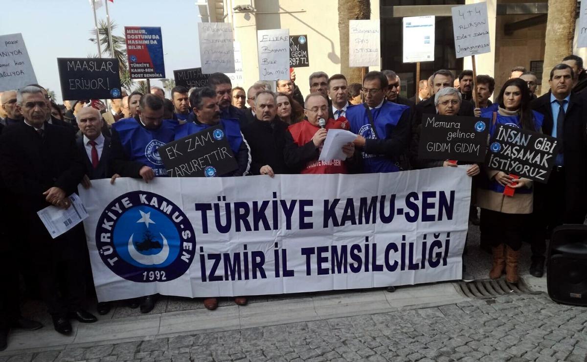 İzmir'de Kamu-Sen &uuml;yelerinden protesto