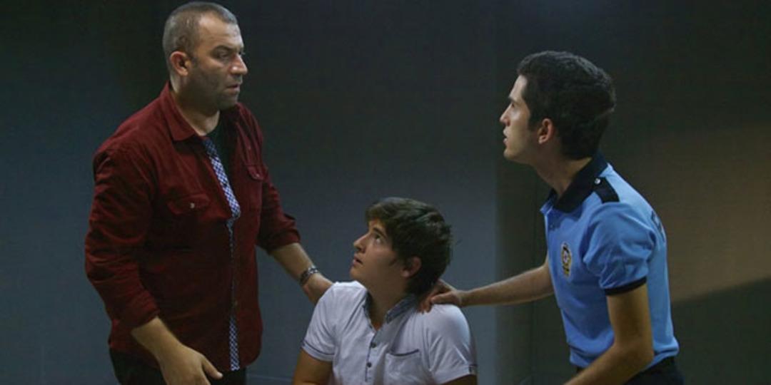 Arka Sokaklar 299. B&ouml;l&uuml;m Galerisi