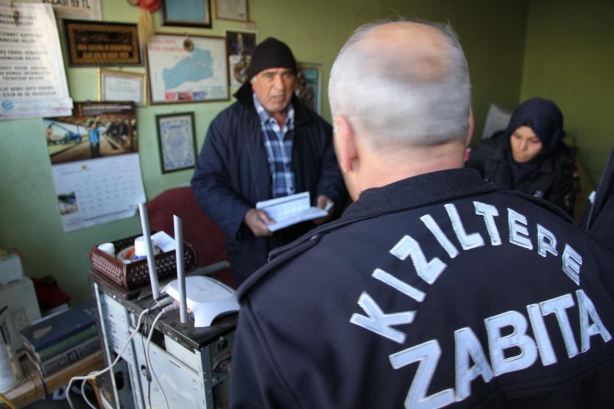 Kızıltepe&rsquo;de esnaf ve zabıtalar arasında &lsquo;ruhsat&rsquo; gerginliği