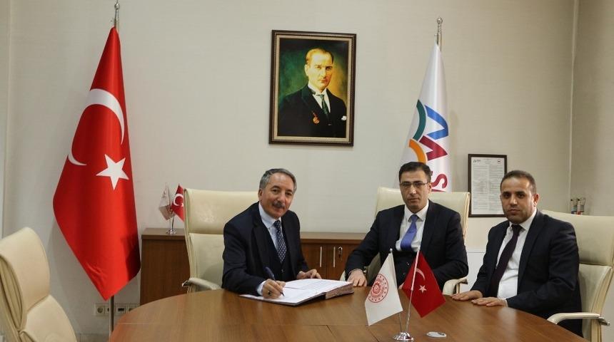 Aİ&Ccedil;&Uuml;&rsquo;de Hemşirelik Multidisipliner Sim&uuml;lasyon Laboratuvarı kuruluyor