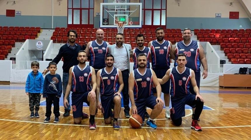 Mersin Barosu Basketbol Takımı T&uuml;rkiye ikincisi oldu
