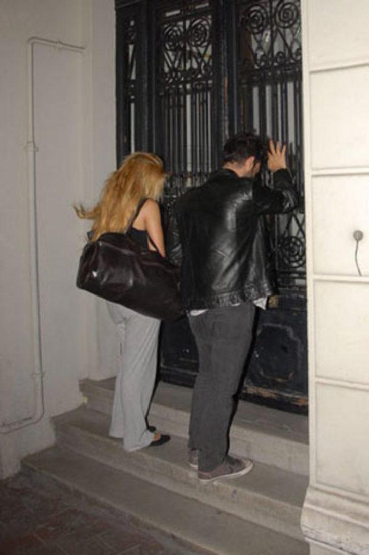 'Acil aç kapıyı, yakalandık' G2