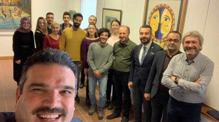 Rekt&ouml;r &Ccedil;omaklı, M&uuml;zede Selfie G&uuml;n&uuml;&rsquo;ne destek verdi