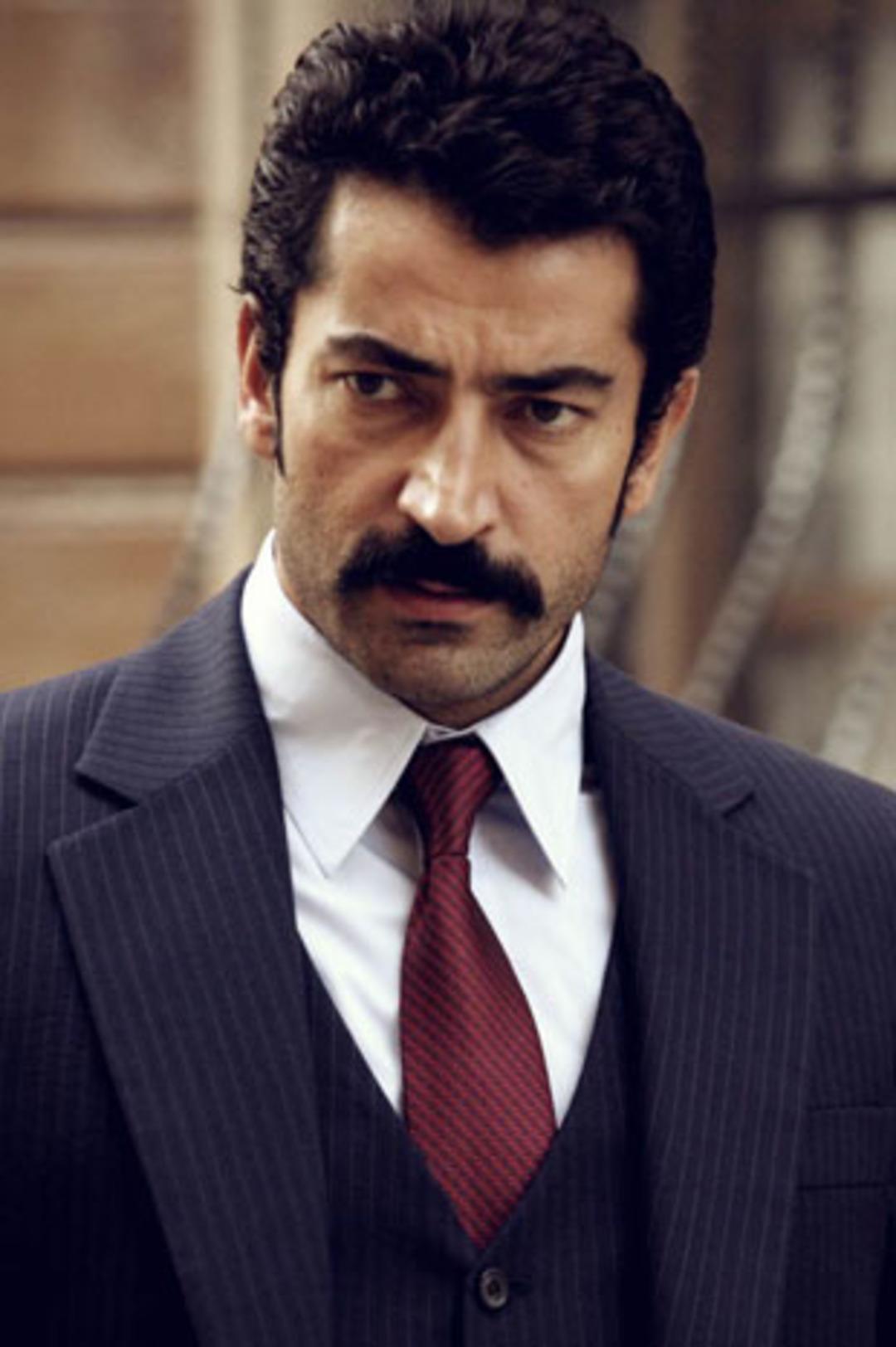 Karadayı'dan hayranlarını &uuml;zecek haber