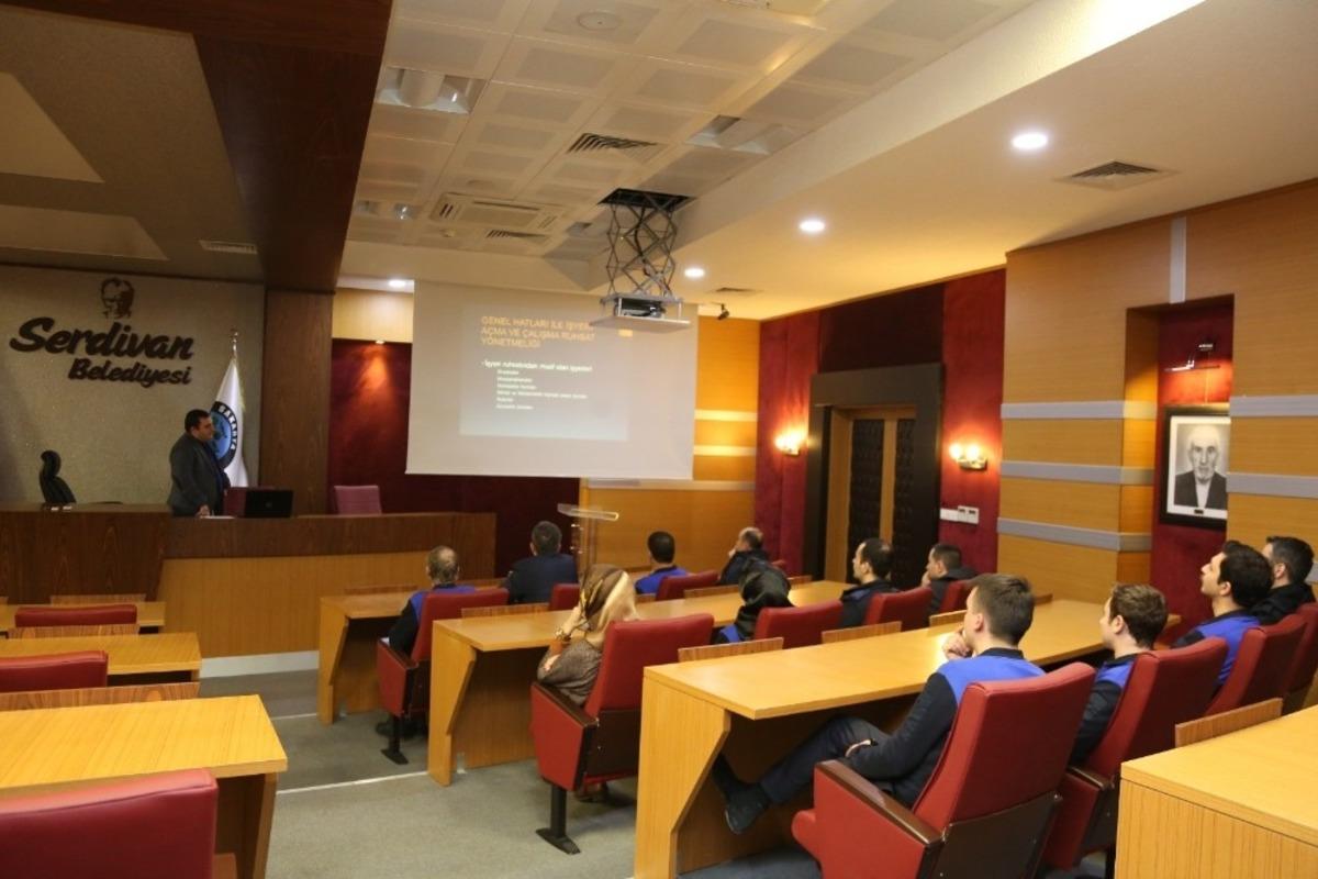 Serdivan Belediyesi&rsquo;nde personele eğitim