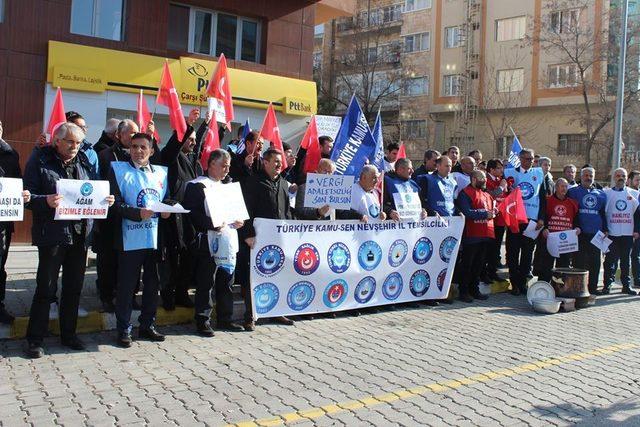 Nevşehir’de Kamu-Sen üyeleri bordrolarını yaktı