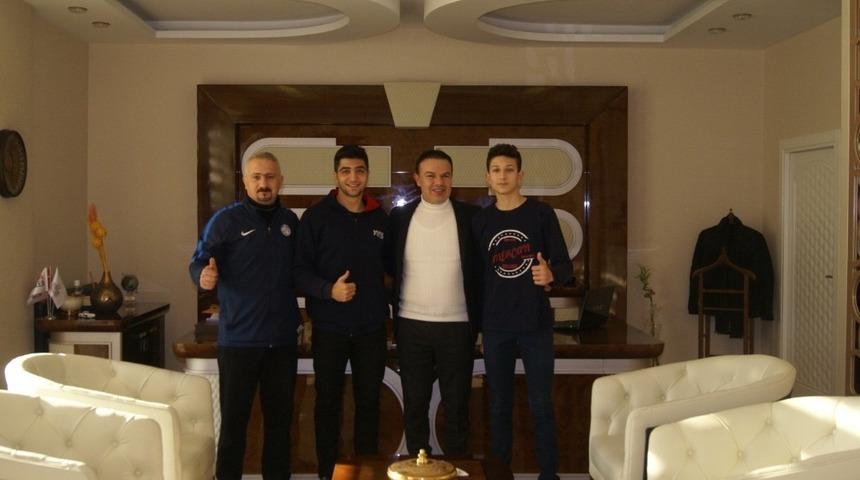 Başarılı sporcular tebrik edildi