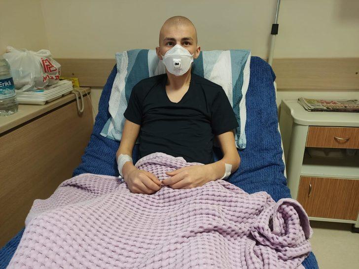 Oğlunu lösemiden kaybeden anne, Eskişehirli Buğra’ya destek çıktı