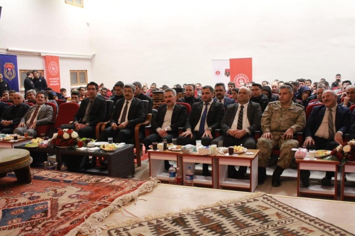 Van&rsquo;da tutuklu ve h&uuml;k&uuml;ml&uuml;lere y&ouml;nelik etkinlik