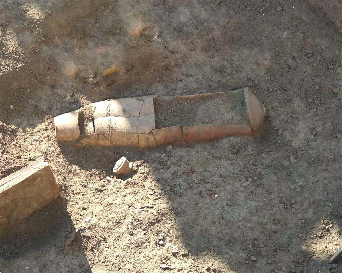 Mersin'deki sondaj kazısında tarihi 6 mezar bulundu! Roma d&ouml;neminden olduğu tahmin ediliyor