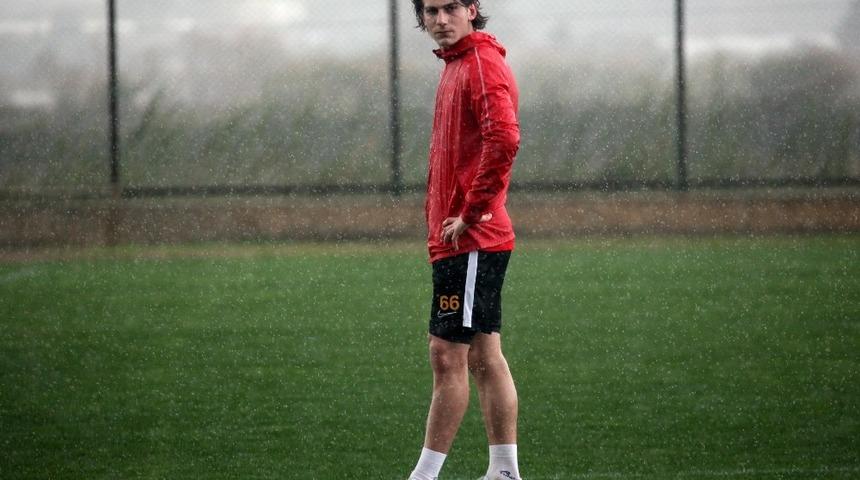 Kayserispor&rsquo;a yeni stoper