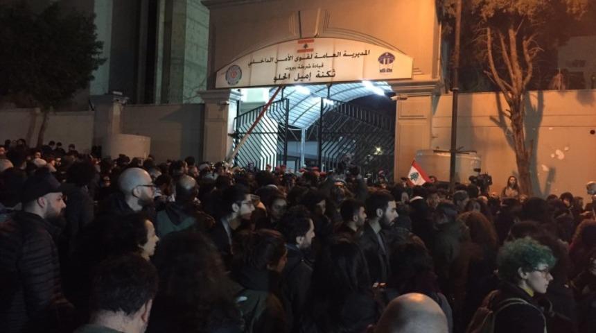 Protestolar sırasında arbede: 35 yaralı