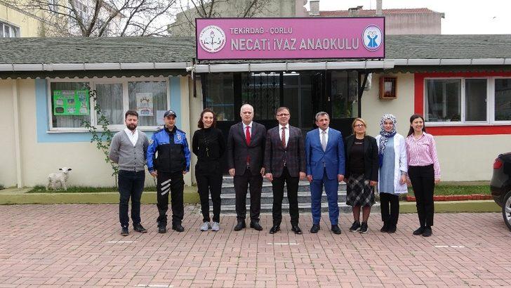 Polisten öğrencilere oyuncak G2