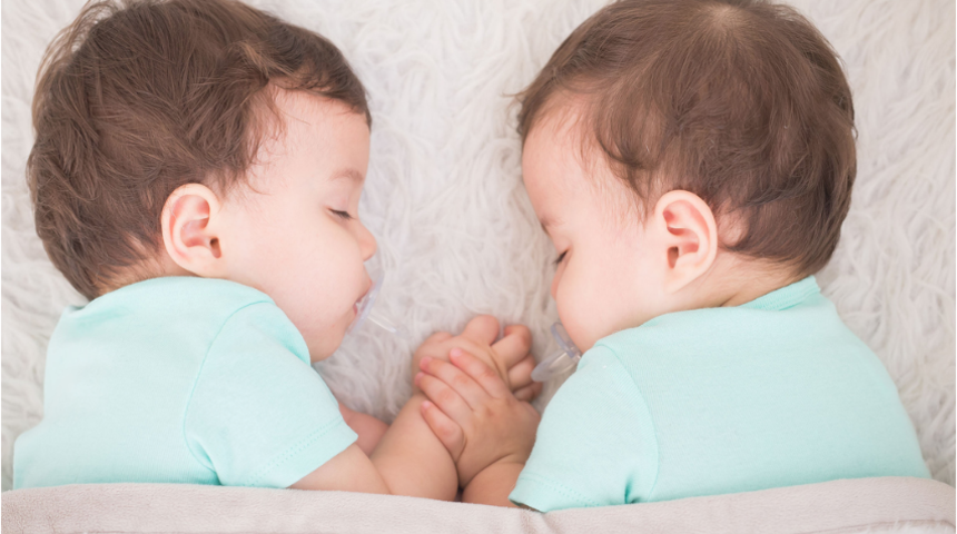 İkiz bebek belirtilerinin 9 işareti