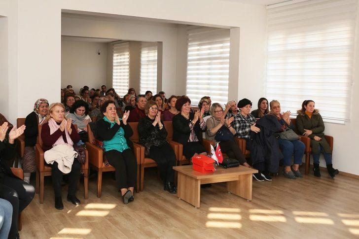 Efeler’de ‘kadınlarda idrar kaçılma’ sorunu konuşuldu G3