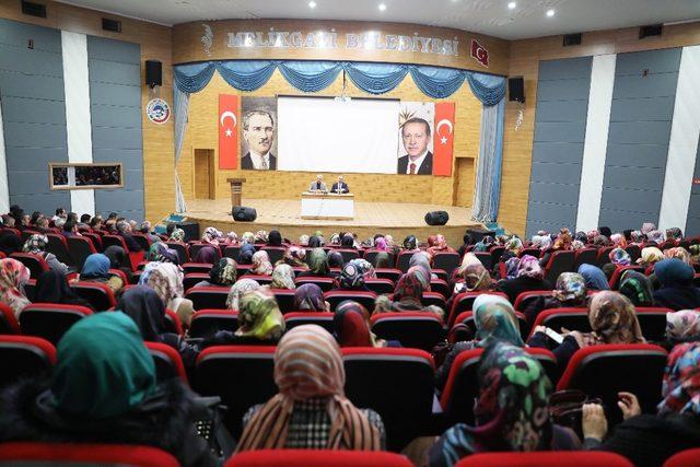 İl Müftüsü Güven, Melikgazi İlçe Müftülüğü Personel Toplantısına katıldı