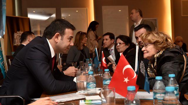 Başkan Akpolat, komşularını ağırladı