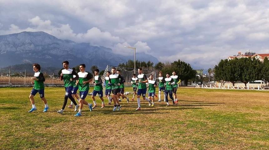 Arapgirspor&rsquo;un Antalya kampı s&uuml;r&uuml;yor
