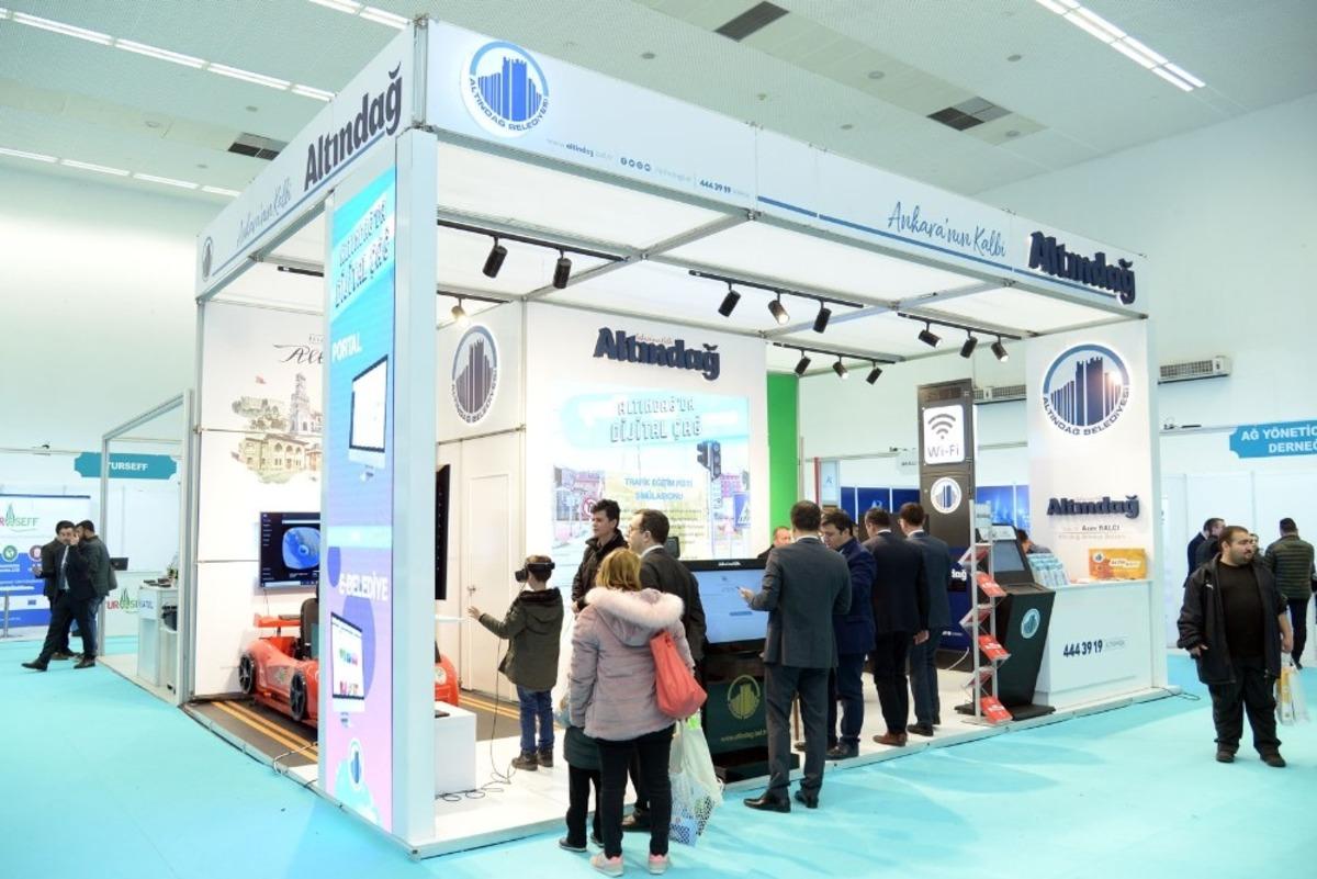 Ankara Kalesi&rsquo;ne kuşbakışı seyahat